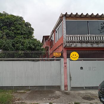 Casa pra renda  300 m2 R$ 699.000,00 Jardim das Imbuias / Vila São José – 4 casas  alugadas - Imóvel ideal pra quem quer morar e gerar renda mensal, espaço no terreno para construir 