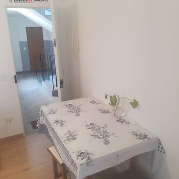 Vende um apartamento 