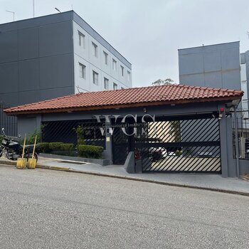 Apartamento de 67 m² com 2 Dormitórios 2 salas e Vaga no Parque das Árvores