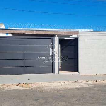 Casa 3 dormitórios Jd São Carlos