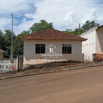 Casa com terreno de 3.478 m2 no Bairro Rural dos Rochas - Fama MG