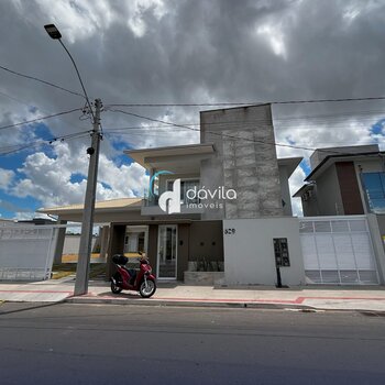 2 casas no Royal Garden