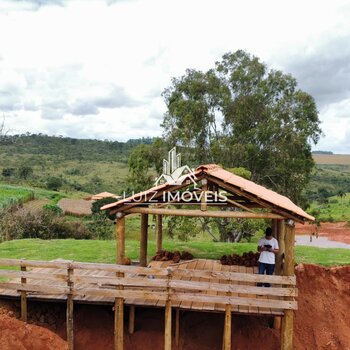 Vendo Sítio 2.6hectares Rio Paranaiba MG muita ÁGUA 